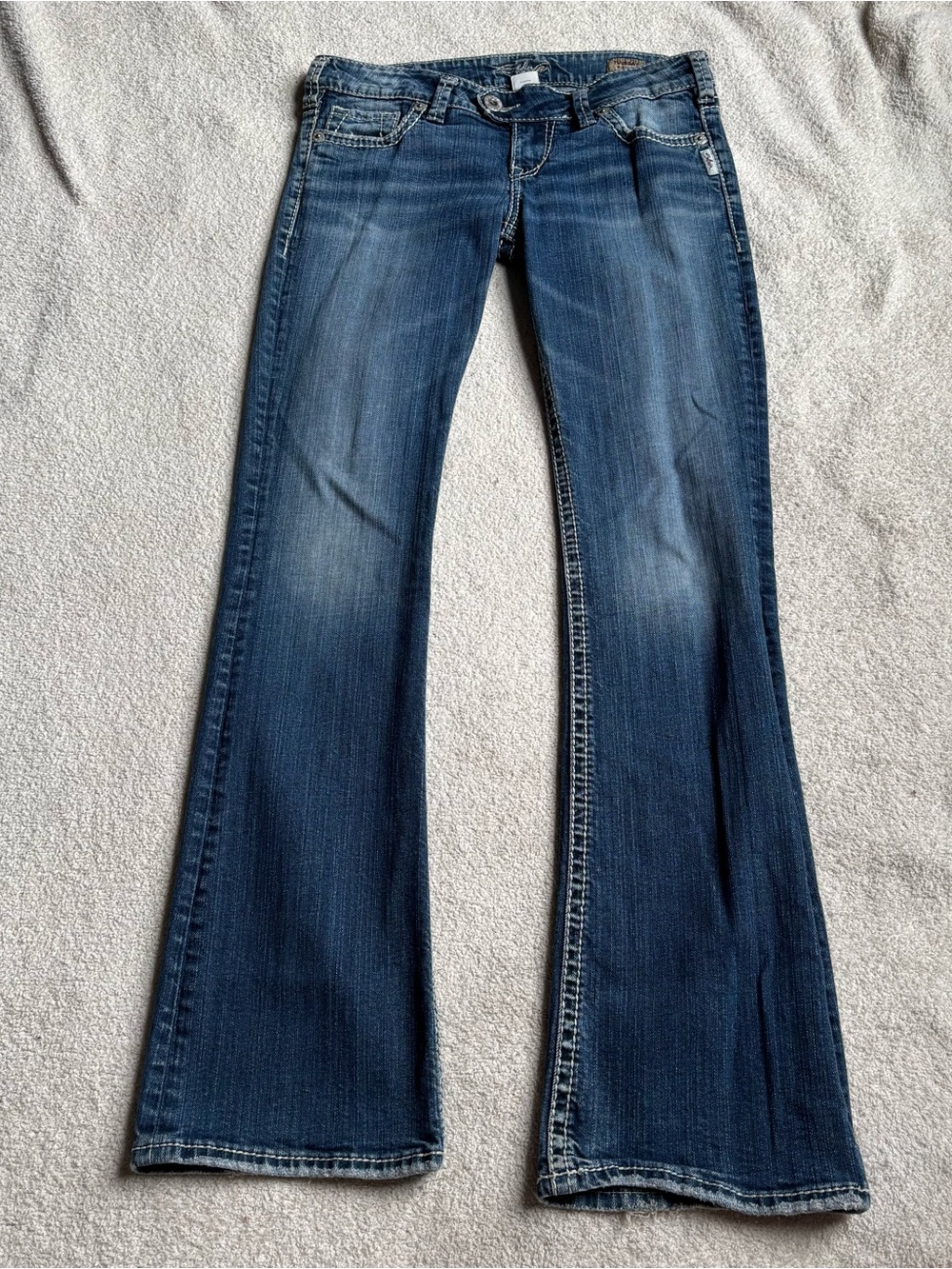 Vintage Y2K Silver Jeans Indigo Flare Leg Jeans